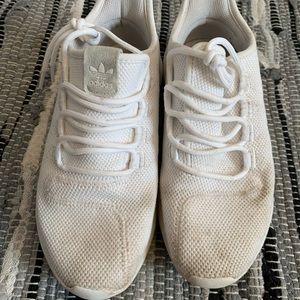 BIG KIDS SNEAKERS by Adidas